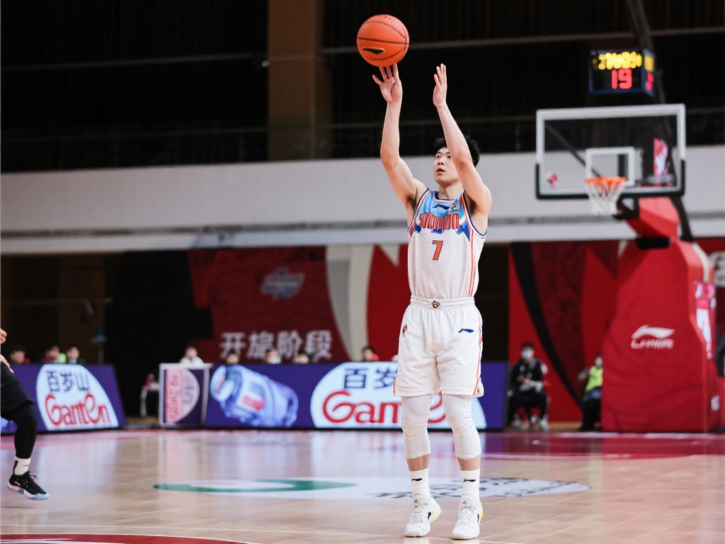 缺少韦世豪 缺少韦世豪